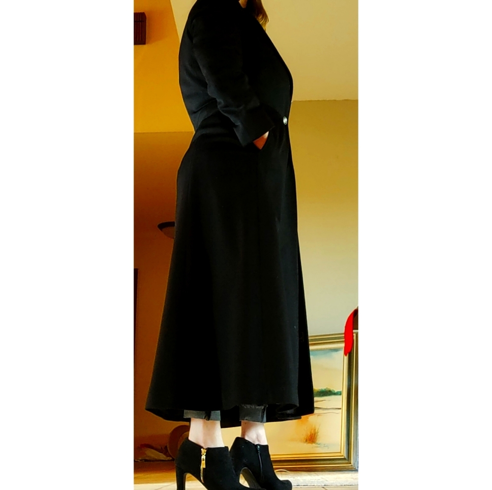St John Black 100% wool overcoat